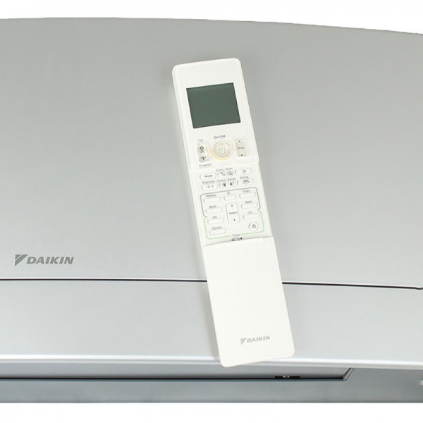 DAIKIN FTXG35LS / RXG35L Silver настенная сплит-система DAIKIN FTXG35LS / RXG35L Silver настенная сплит-система